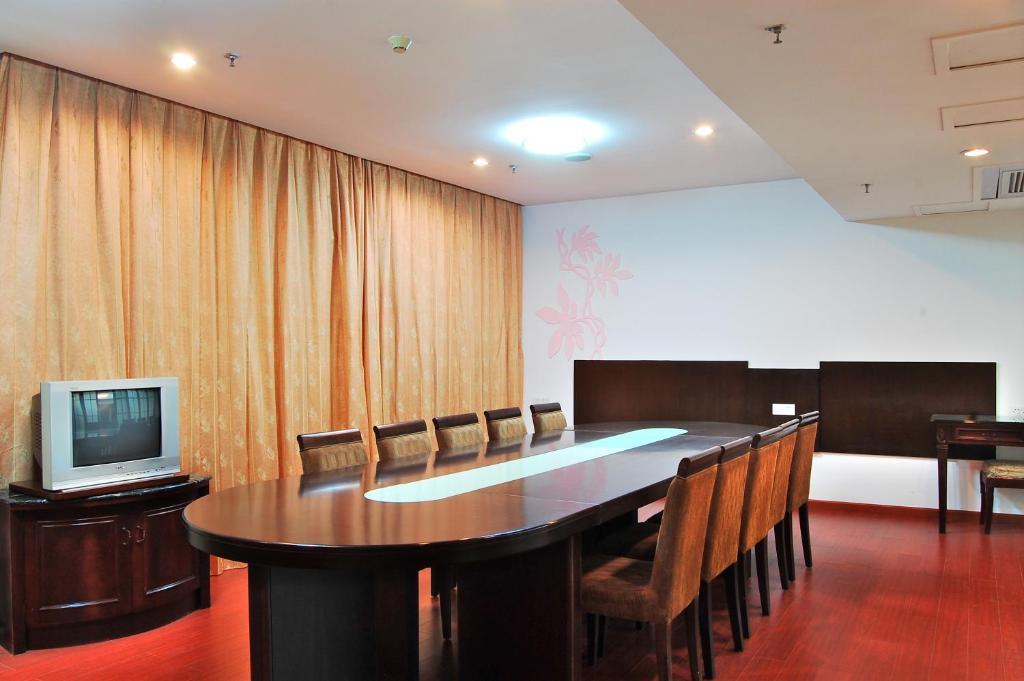 Xin Hua Hotel Guangzhou Exterior photo