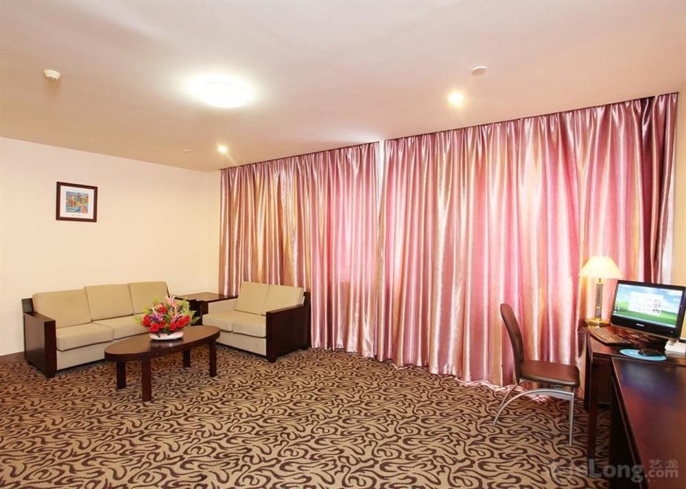 Xin Hua Hotel Guangzhou Exterior photo