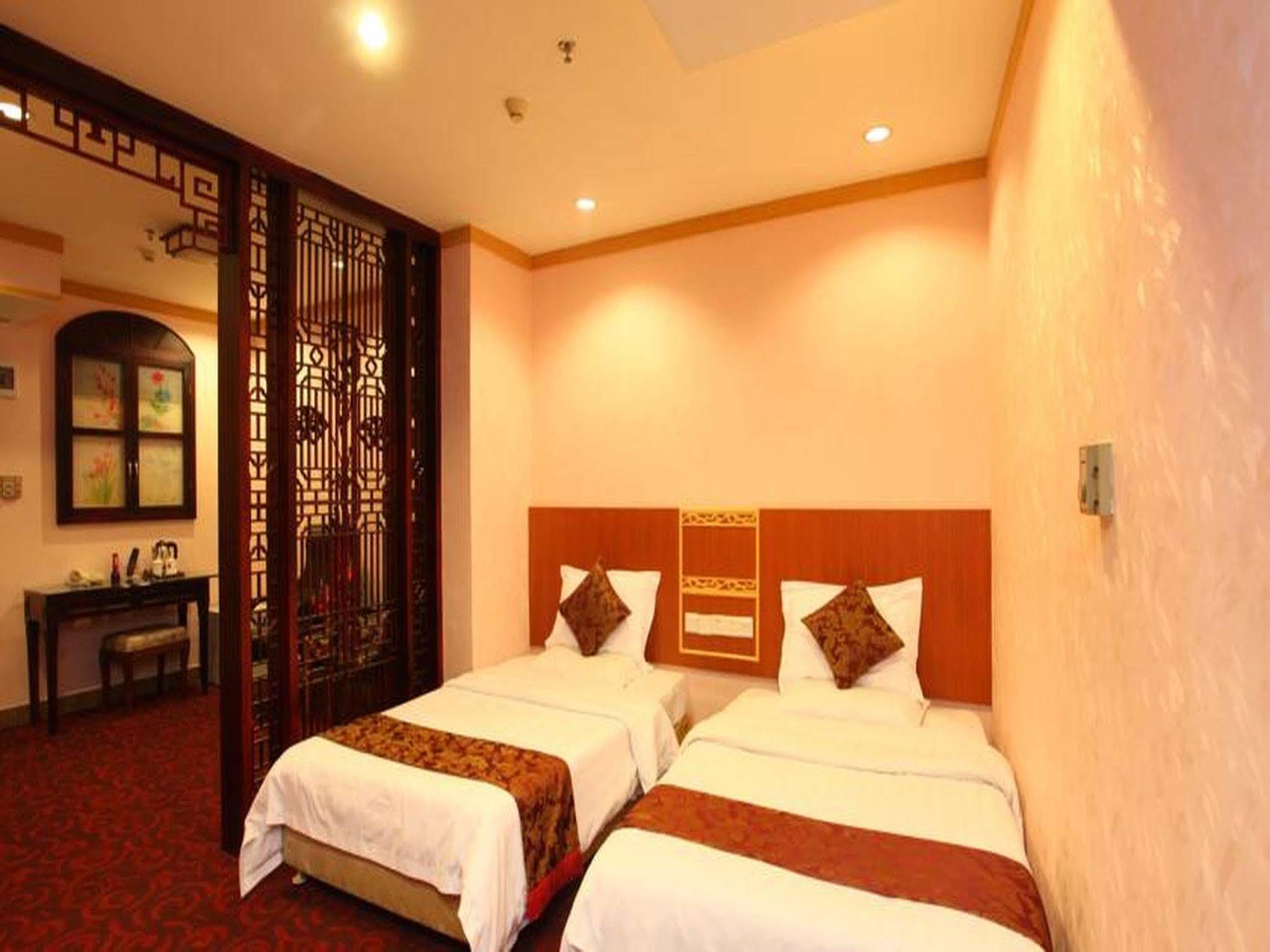 Xin Hua Hotel Guangzhou Exterior photo
