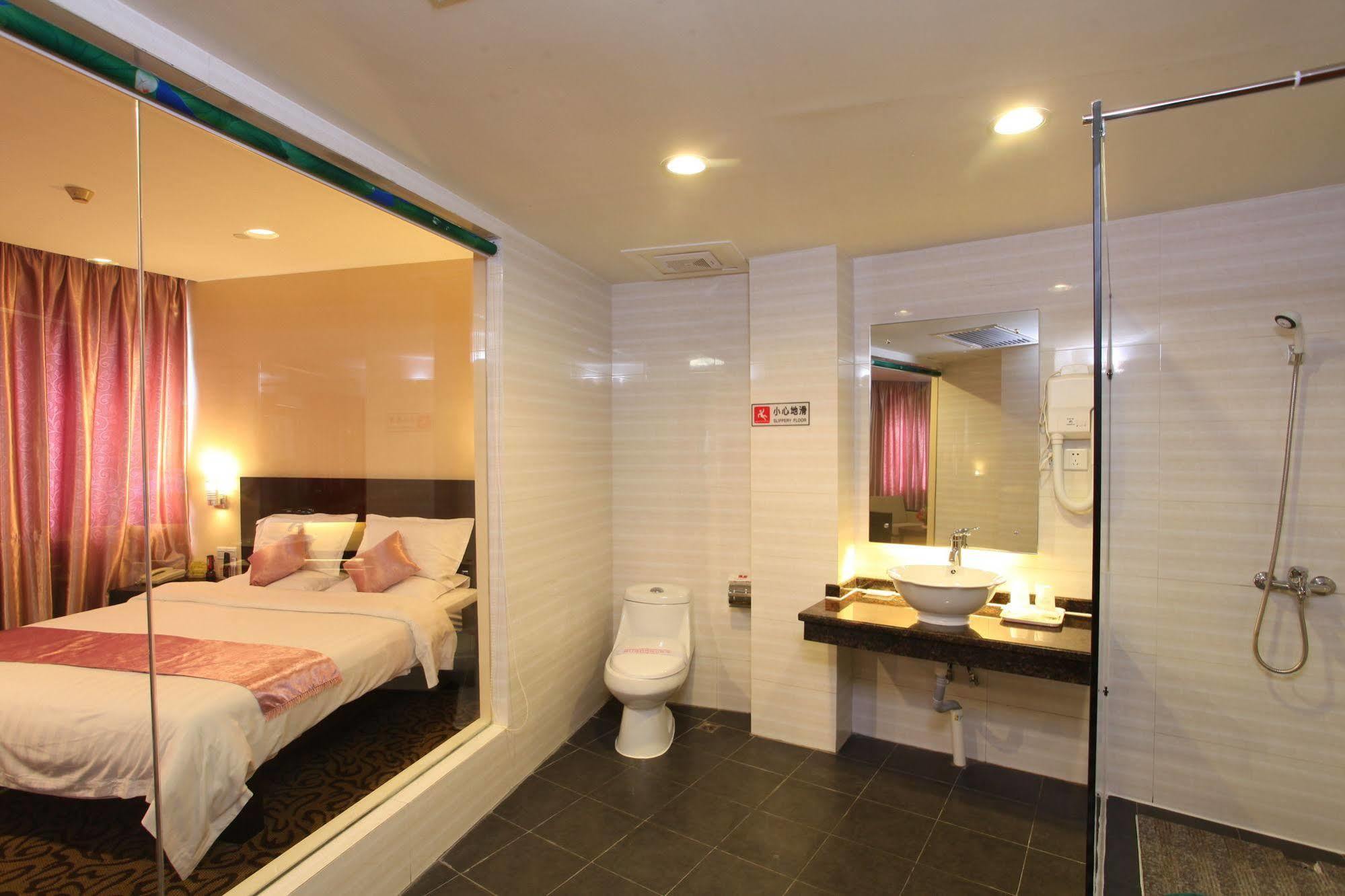 Xin Hua Hotel Guangzhou Exterior photo