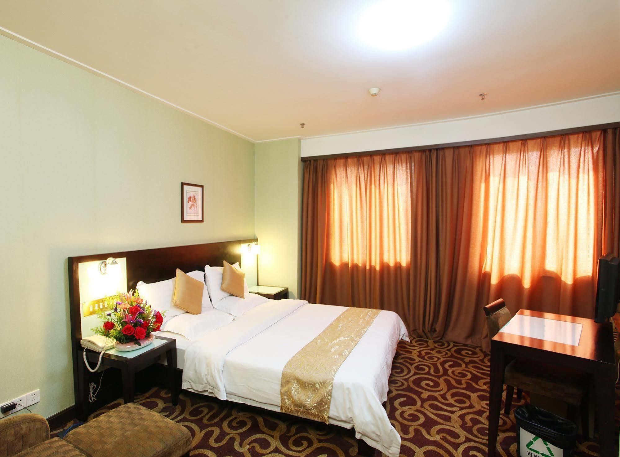 Xin Hua Hotel Guangzhou Exterior photo