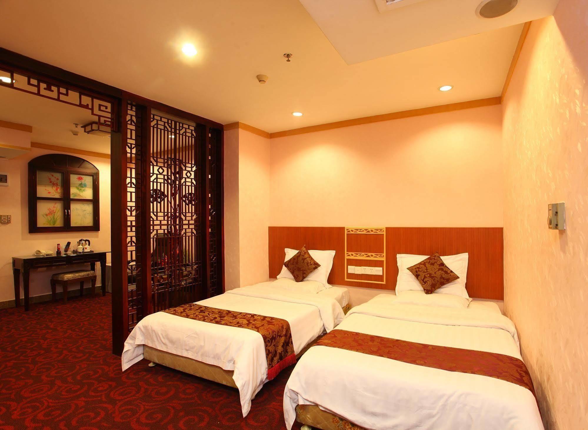 Xin Hua Hotel Guangzhou Exterior photo